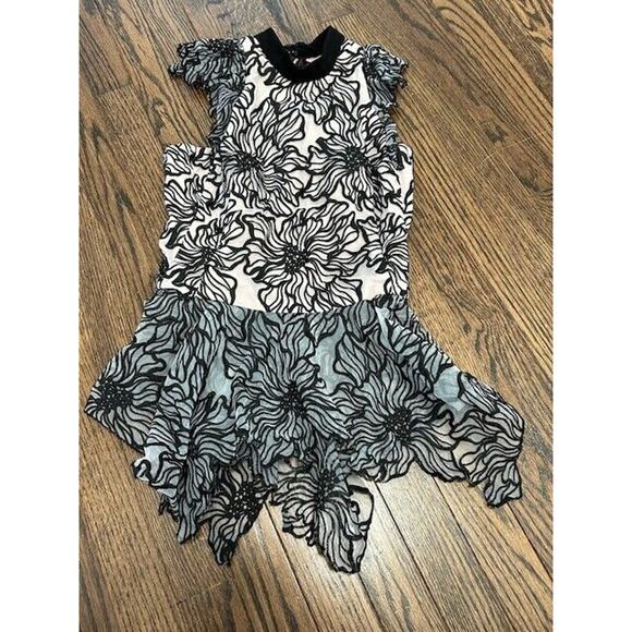 Nha Khanh Nyla Top Sleeveless Floral Appliqués High Neck Ivory Black Size 0 - Picture 4 of 10